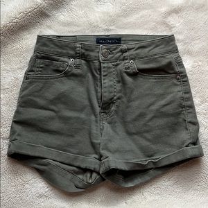 Aéropostale High Waisted Jean Shorts - Women’s Size 2 — Like New